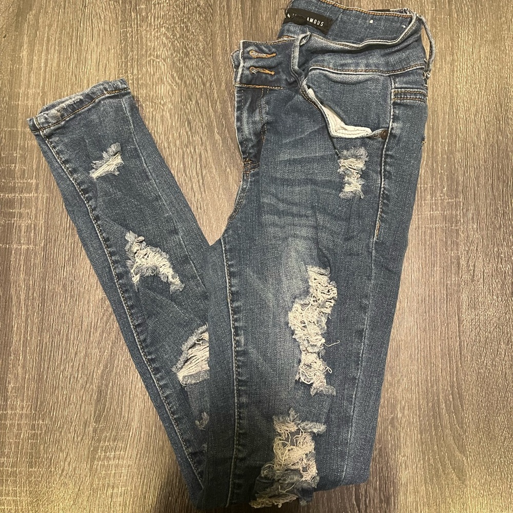 Ripped skinny jeans